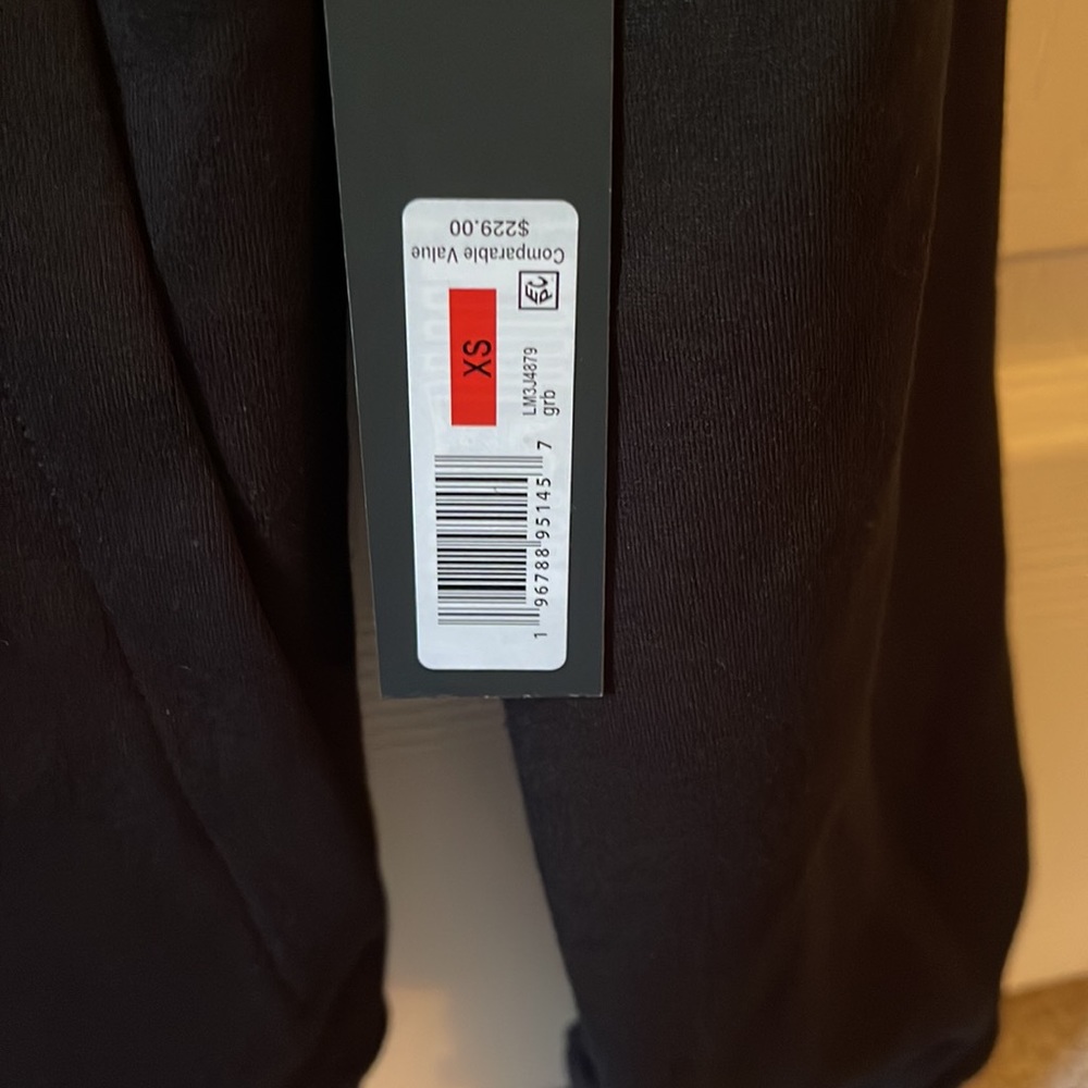Karl Lagerfeld Hoodie, size XS, NWT - Picture 4 of 8